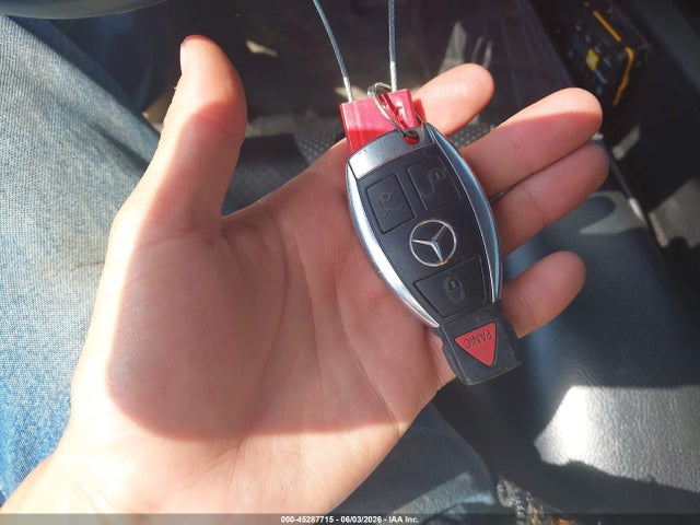Продажа на аукционе авто 2013 Mercedes-benz C 300 Luxury 4matic/sport 4matic, vin: WDDGF8AB8DR247415, номер лота: 45287715