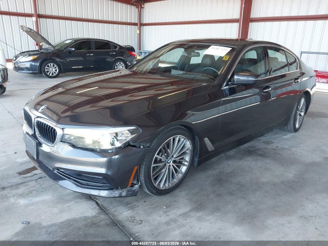 BMW 530I 2018 WBAJA5C54JWA57709 Image 2