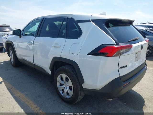 Toyota RAV4 LE 2022 2T3K1RFV9NC190771 Image 3