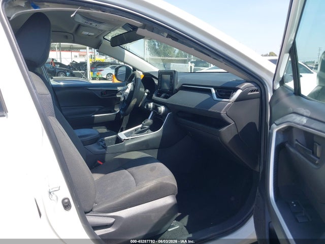 Toyota RAV4 LE 2022 2T3K1RFV9NC190771 Image 5