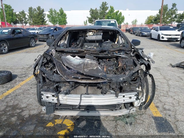 Toyota PRIUS XLE 2024 JTDACAAU2R3015789 Image 12