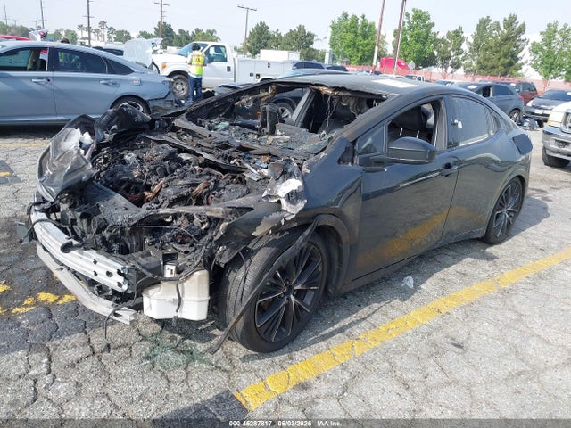 Toyota PRIUS XLE 2024 JTDACAAU2R3015789 Image 2