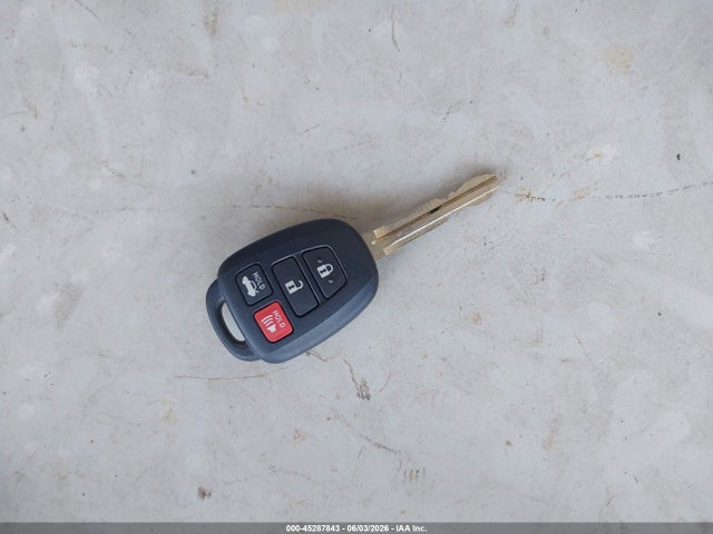 45287843 :رقم المزاد ، 5YFBURHE2EP138217 vin ، 2014 Toyota Corolla Le/le Plus/le Premium مزاد بيع