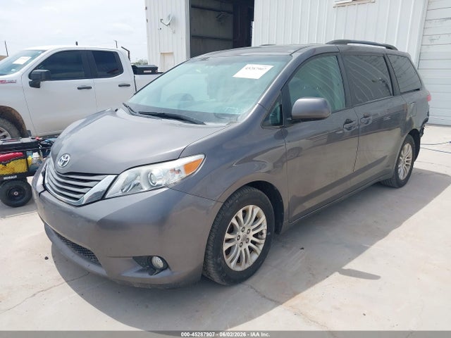 2011 Toyota Sienna Xle V6 მანქანა იყიდება აუქციონზე, vin: 5TDYK3DC2BS151439, აუქციონის ნომერი: 45287907