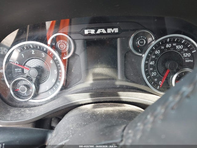 2021 Ram 1500 Big Horn  4x4 6'4 Box მანქანა იყიდება აუქციონზე, vin: 1C6SRFBT3MN795683, აუქციონის ნომერი: 45287990