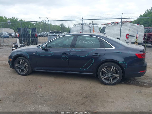 Продажа на аукционе авто 2017 Audi A4 2.0t Premium, vin: WAUENAF40HN025256, номер лота: 45288041