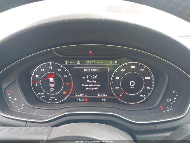 Продажа на аукционе авто 2017 Audi A4 2.0t Premium, vin: WAUENAF40HN025256, номер лота: 45288041