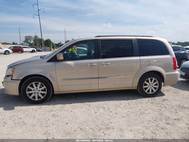 45288068 :رقم المزاد ، 2C4RC1BG5DR631062 vin ، 2013 Chrysler Town & Country Touring مزاد بيع
