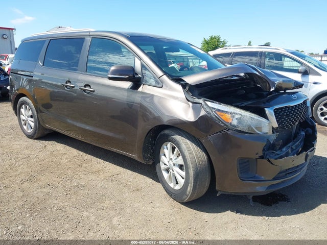 2017 KNDMB5C14H6340094 main image