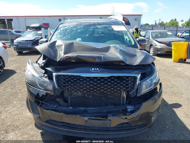 KIA SEDONA LX 2017 KNDMB5C14H6340094 Image 12