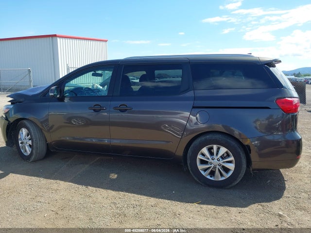KIA SEDONA LX 2017 KNDMB5C14H6340094 Image 14