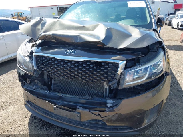 KIA SEDONA LX 2017 KNDMB5C14H6340094 Image 17