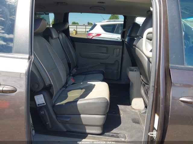 KIA SEDONA LX 2017 KNDMB5C14H6340094 Image 8