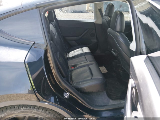 2022 Tesla Model Y Performance Dual Motor All-wheel Drive მანქანა იყიდება აუქციონზე, vin: 7SAYGDEF4NF397369, აუქციონის ნომერი: 45288079