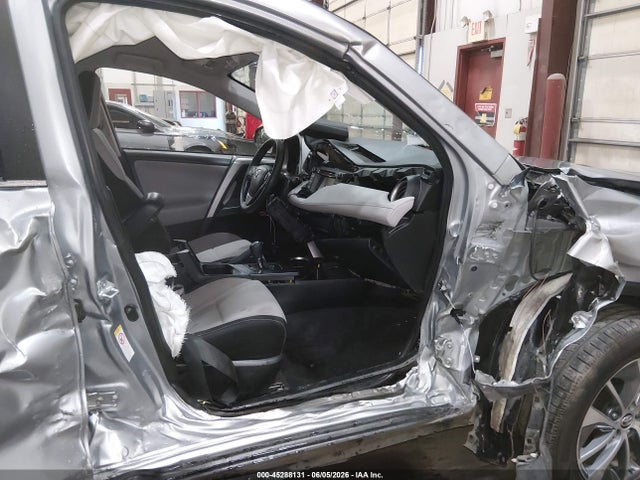JTMRJREV0JD180961 Toyota Rav4 Hybrid Le