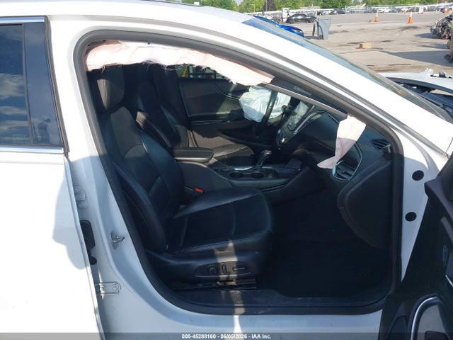 1G1ZE5ST1HF179759 Chevrolet MALIBU 1LT