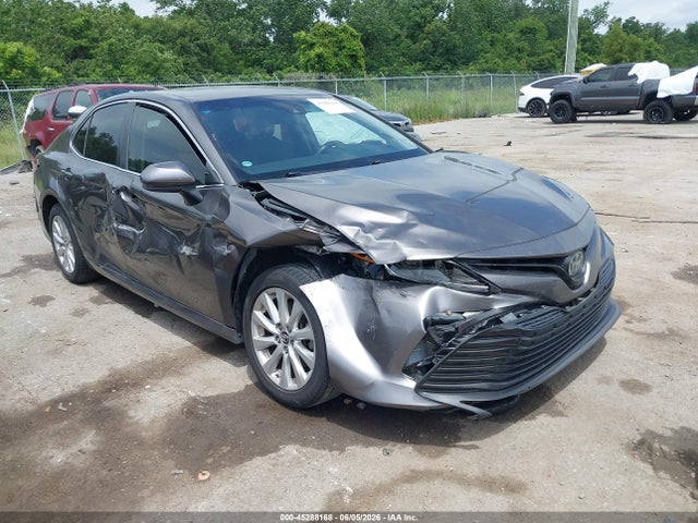 Aukcja sprzedaży 2018 Toyota Camry Le, vin: 4T1B11HK9JU032081, numer aukcji: 45288168