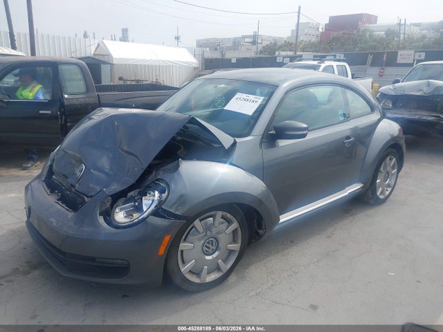 2012 Volkswagen Beetle 2.5l მანქანა იყიდება აუქციონზე, vin: 3VWJP7AT3CM660467, აუქციონის ნომერი: 45288189