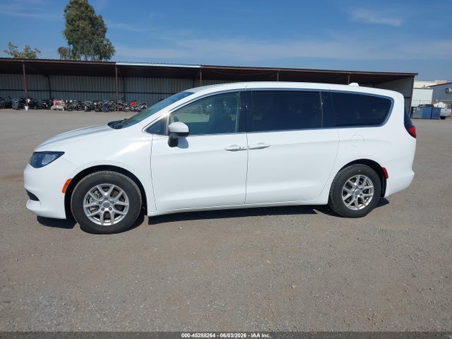 Chrysler Voyager Lx 2020 2C4RC1CG9LR205131 Image 16