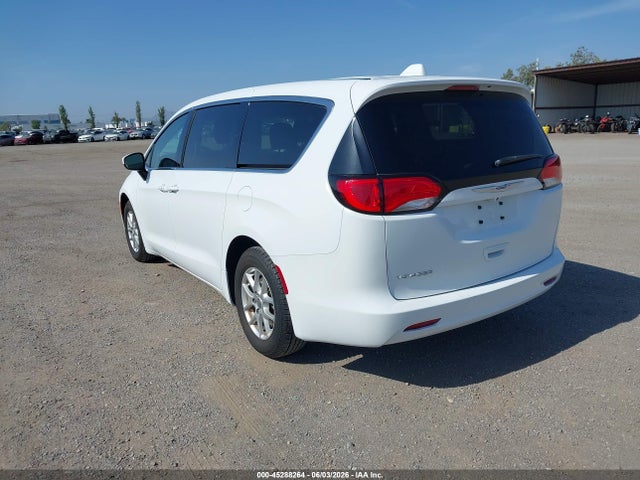 Chrysler Voyager Lx 2020 2C4RC1CG9LR205131 Image 3