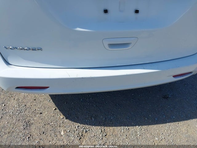 Chrysler Voyager Lx 2020 2C4RC1CG9LR205131 Image 13