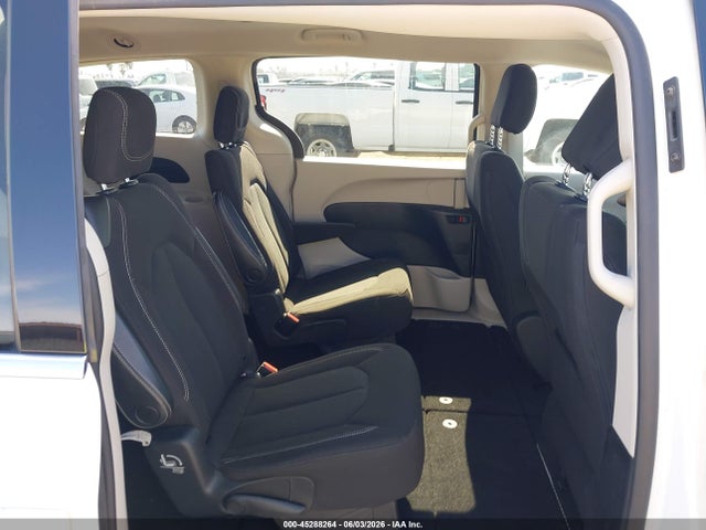 Chrysler Voyager Lx 2020 2C4RC1CG9LR205131 Image 8