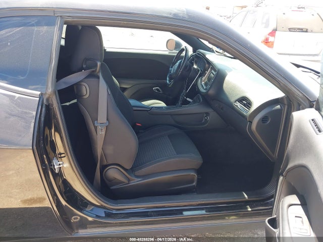 45288296 :رقم المزاد ، 2C3CDZBT3GH177925 vin ، 2016 Dodge Challenger R/t مزاد بيع