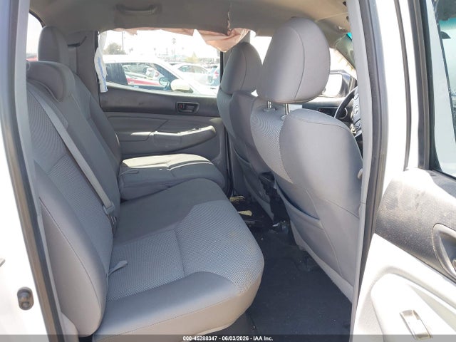 Toyota Tacoma Base V6 2015 3TMLU4EN5FM175637 Image 8