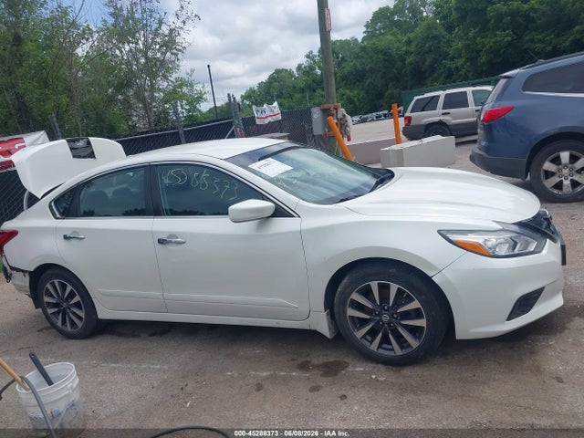 Продаж на аукціоні авто 2017 Nissan Altima 2.5 Sv, vin: 1N4AL3AP3HC260949, номер лоту: 45288373