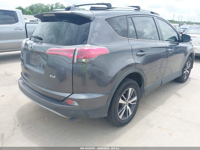 Toyota Rav4 Xle 2017 JTMWFREV8HJ113590 Image 4