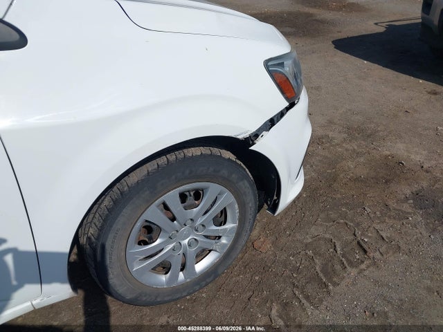 Продажа на аукционе авто 2017 Chevrolet Sonic Ls Auto, vin: 1G1JB5SH5H4167403, номер лота: 45288399
