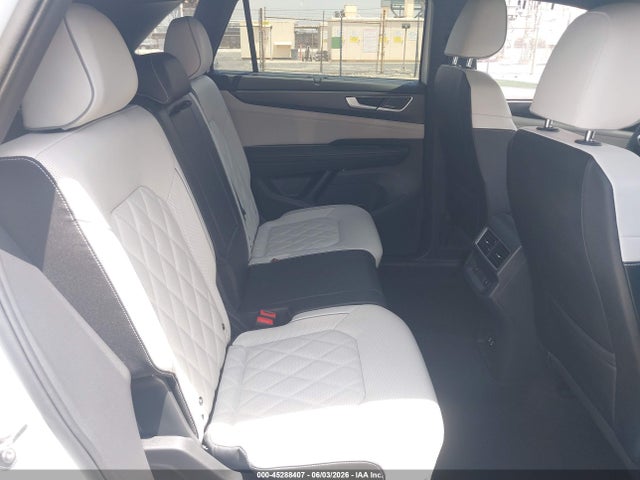 Продажа на аукционе авто 2024 Volkswagen Atlas Cross Sport 2.0t Sel Premium R-line, vin: 1V2FE2CA1RC264270, номер лота: 45288407