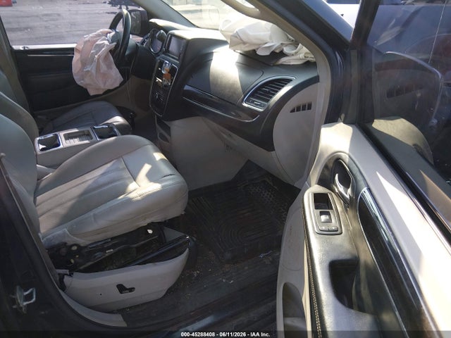 2014 Chrysler Town & Country Touring-l მანქანა იყიდება აუქციონზე, vin: 2C4RC1CG2ER165266, აუქციონის ნომერი: 45288408