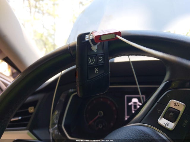 Продаж на аукціоні авто 2019 Volkswagen Jetta 1.4t R-line/1.4t S/1.4t Se, vin: 3VWCB7BU6KM268628, номер лоту: 45288493