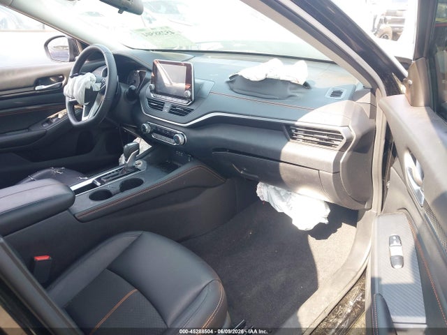 45288504 :رقم المزاد ، 1N4BL4CV0MN382575 vin ، 2021 Nissan Altima Sr Fwd مزاد بيع