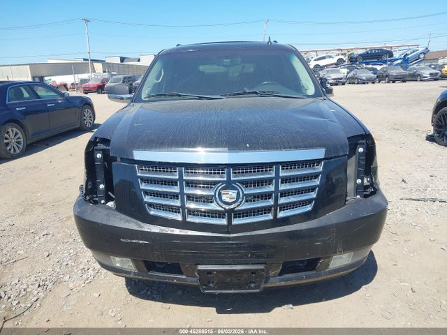 2010 Cadillac Escalade Luxury მანქანა იყიდება აუქციონზე, vin: 1GYUKBEF4AR122260, აუქციონის ნომერი: 45288515