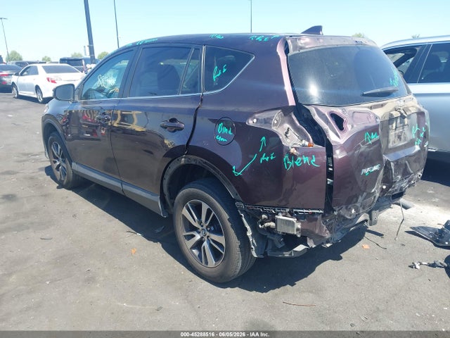 2T3WFREV9JW464127 Toyota Rav4 Xle