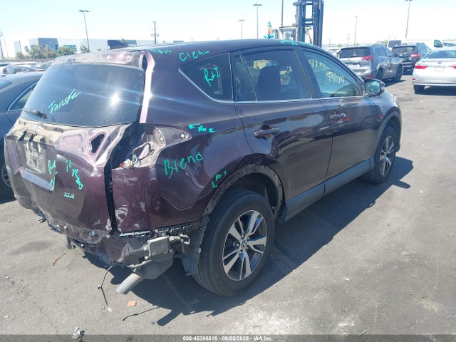 2T3WFREV9JW464127 Toyota Rav4 Xle