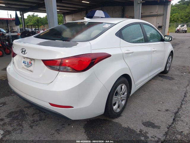 2016 Hyundai Elantra Se მანქანა იყიდება აუქციონზე, vin: 5NPDH4AE5GH712383, აუქციონის ნომერი: 45288538