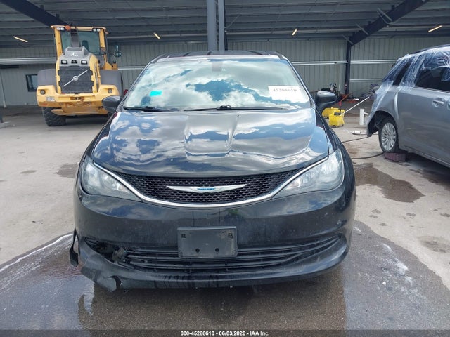 Chrysler Pacifica Lx 2017 2C4RC1CG1HR522005 Image 12
