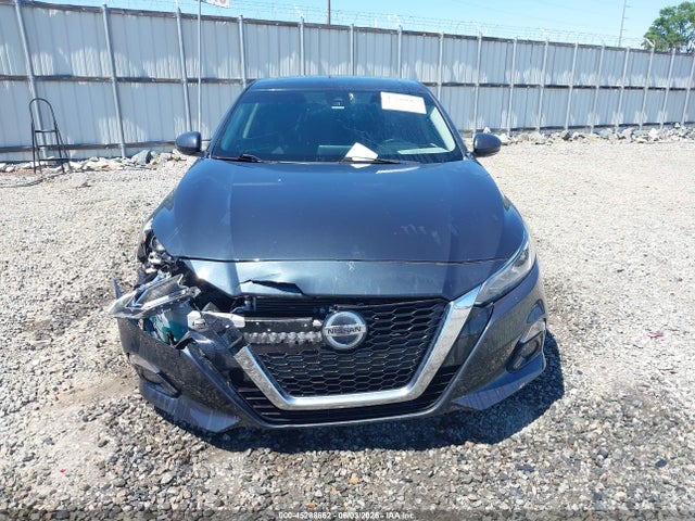 45288662 :رقم المزاد ، 1N4BL4EVXMN310618 vin ، 2021 Nissan Altima Sl Fwd مزاد بيع