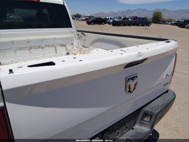 45288671 :رقم المزاد ، 1C6RR7FGXJS326136 vin ، 2018 Ram 1500 Tradesman  4x4 6'4 Box مزاد بيع