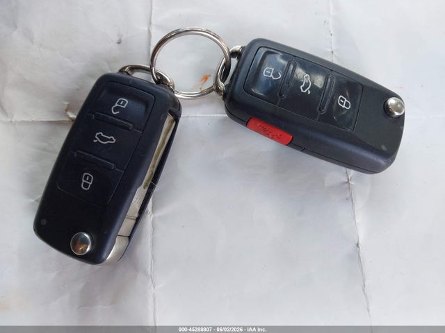 45288807 :رقم المزاد ، 1VWAT7A39FC088760 vin ، 2015 Volkswagen Passat 1.8t Limited Edition مزاد بيع