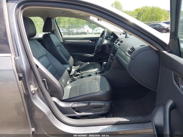 45288807 :رقم المزاد ، 1VWAT7A39FC088760 vin ، 2015 Volkswagen Passat 1.8t Limited Edition مزاد بيع