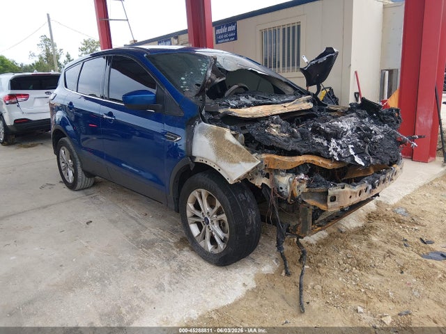 45288811 :رقم المزاد ، 1FMCU9GD8HUE76494 vin ، 2017 Ford Escape Se مزاد بيع
