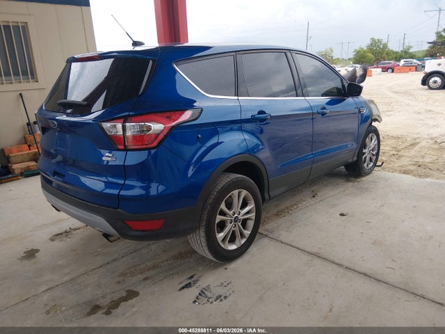 45288811 :رقم المزاد ، 1FMCU9GD8HUE76494 vin ، 2017 Ford Escape Se مزاد بيع