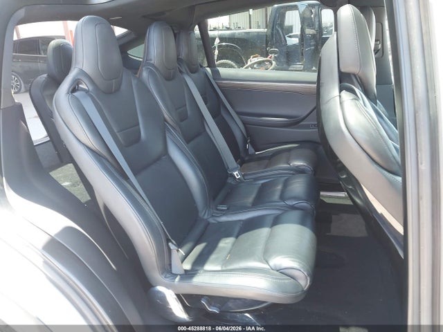 Tesla Model X 60d/70d/75d/90d 2016 5YJXCAE23GF005081 Image 8
