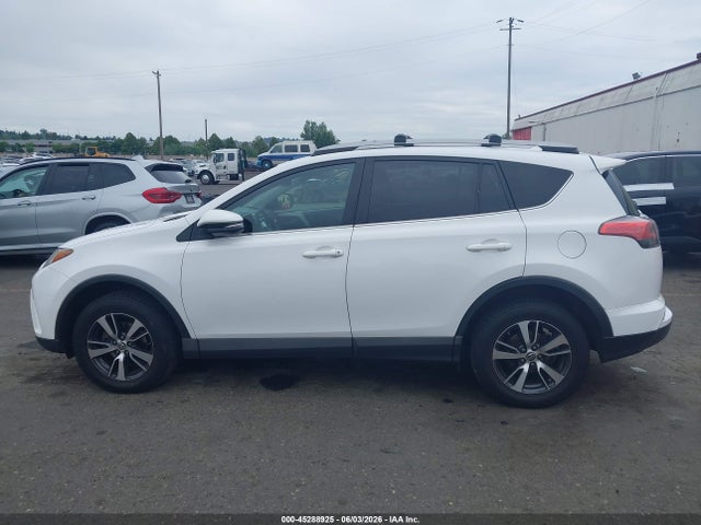 Toyota Rav4 Xle 2017 2T3RFREV9HW603471 Image 14