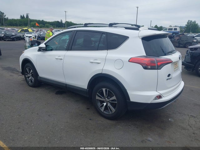 2T3RFREV9HW603471 Toyota Rav4 Xle