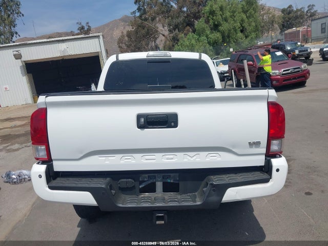 3TMAZ5CN5JM057288 Toyota Tacoma Trd Sport
